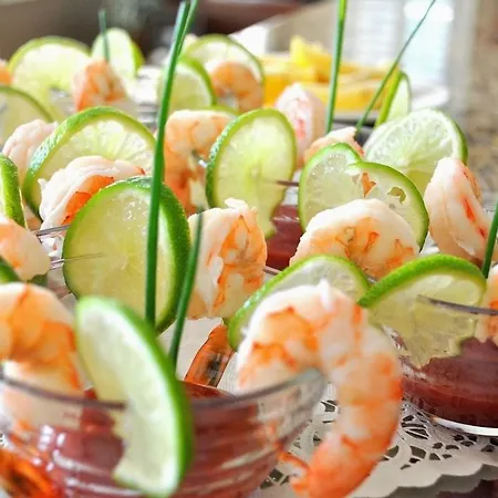 Stella 夸尔图-圣埃莱娜